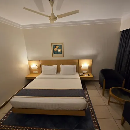 Harrisons Hotel Chennai Exterior photo