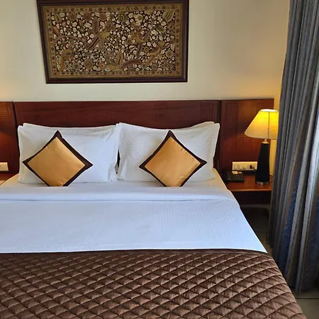 Harrisons Hotel Chennai Exterior photo