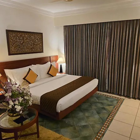 Harrisons Hotel Chennai Exterior photo